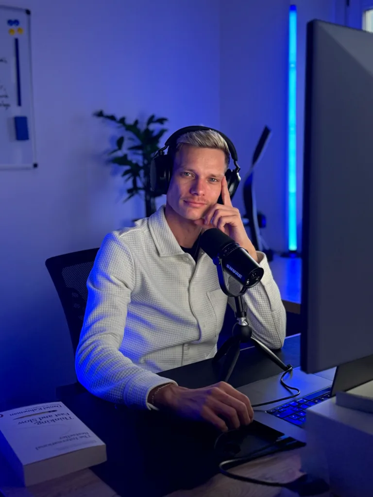 Philipp Tikowsky, ISO-zertifizierter KI-Manager aus Wien